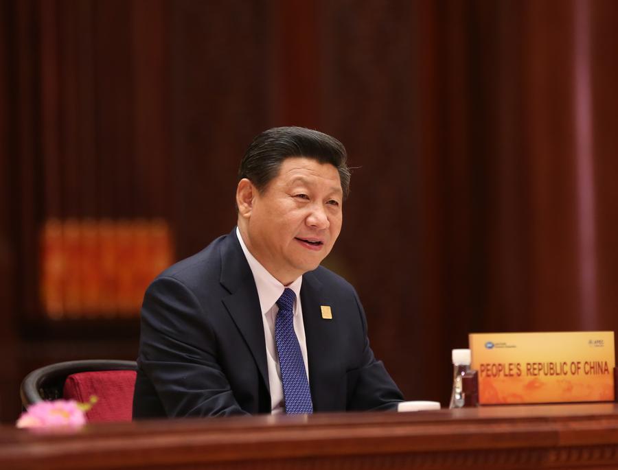 2014년 11월 11일 시진핑(習近平) 중국 국가주석이 베이징 옌치후(雁栖湖)국제컨벤션센터에서 '제22차 아시아태평양경제협력체(APEC) 경제체 지도자회의'를 주재하고 있다. (사진/신화통신)